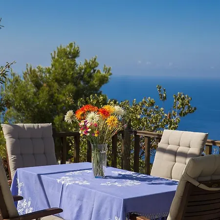 Matula Kalamitsi (Lefkada)